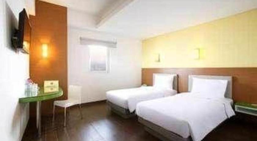 Amaris Hotel Pakuan Bogor Exterior foto